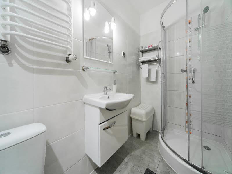 Hotel Apartwawel 5*